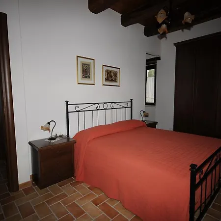 Bb Casavacanze Corneto Apartament *